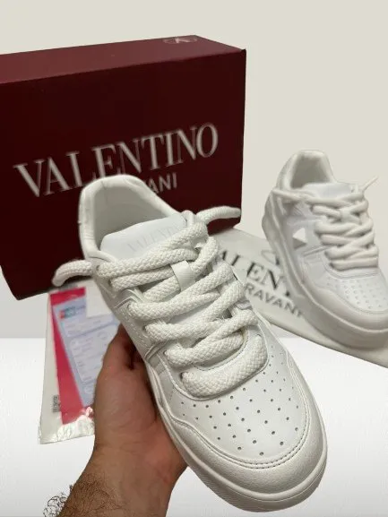 Valentino Garavani Full-White [LA OFERTĂ]