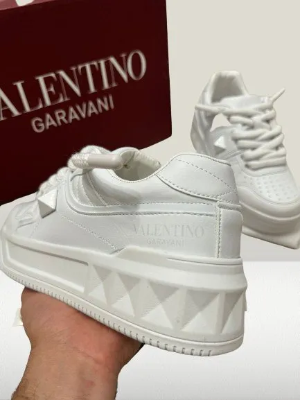 Valentino Garavani Full-White [LA OFERTĂ]
