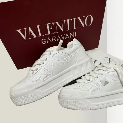 Valentino Garavani Full-White [LA OFERTĂ]